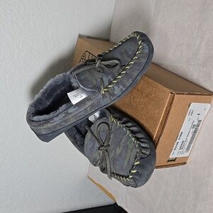 L.L. BEAN Wicked Good Slippers Camo Suede Shearling Kids 6 women's 7